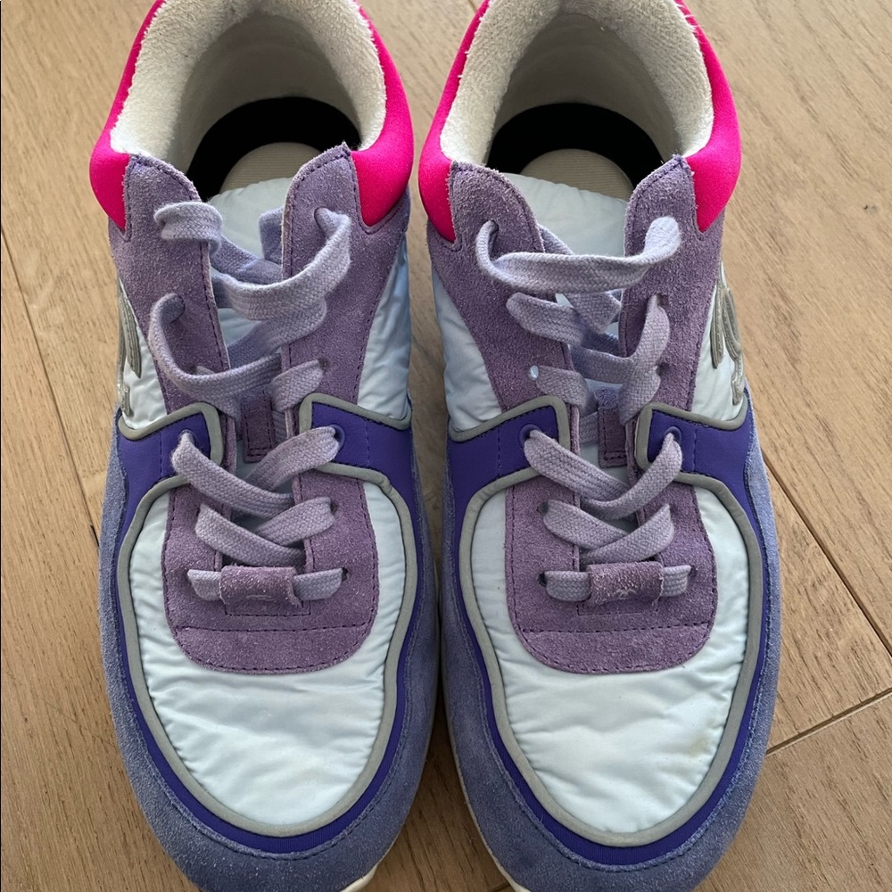 Multicolored women’s Chanel sneaker - Picture 2 of 5